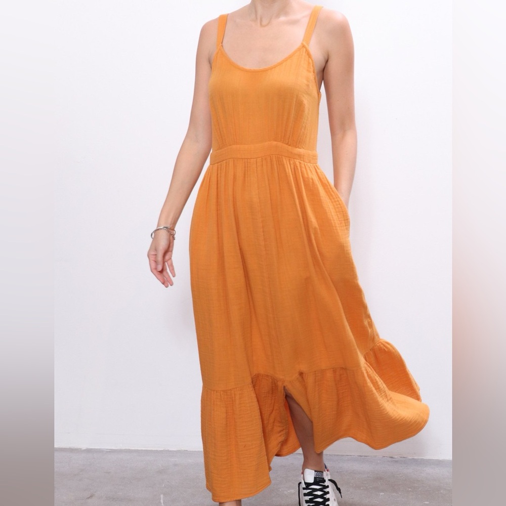 XiRENA Oaklyn Maxi Dress in Queen Bee Orange Gauze 100% Cotton Sleeveless‎ Small